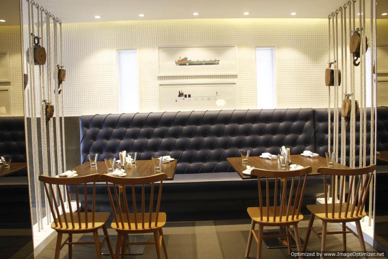 The Port Hotel วิสาขปัตนัม ภายนอก รูปภาพ